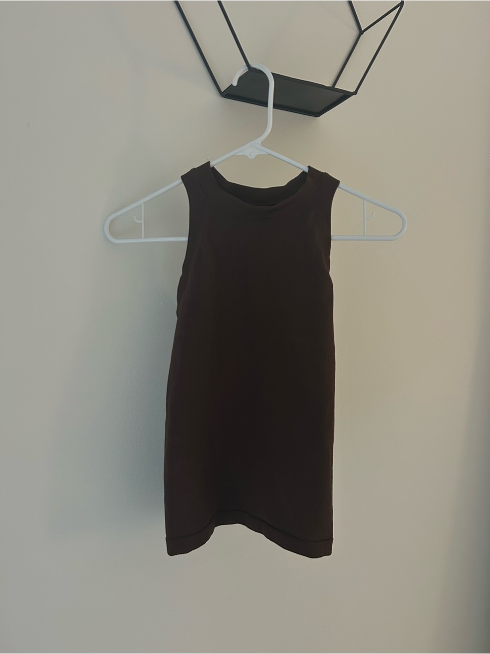 Sleeveless Ribbed athletic tank top